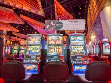 You will find different slot zones with entertaining videocast at Revel Casino.